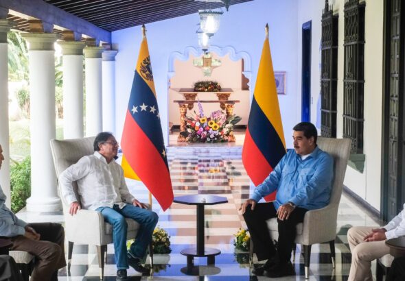 Colombian President Gustavo Petro (left), escorted by Colombian Foreign Minister Álvaro Leyva, during the meeting with Venezuelan President Nicolás Maduro (right), escorted by Venezuelan National Assembly President Jorge Rodríguez, during their fourth meeting at the Aquiles Nazoa Cultural House in Caracas, Thursday, March 23, 2023. Photo: Presidential Press.