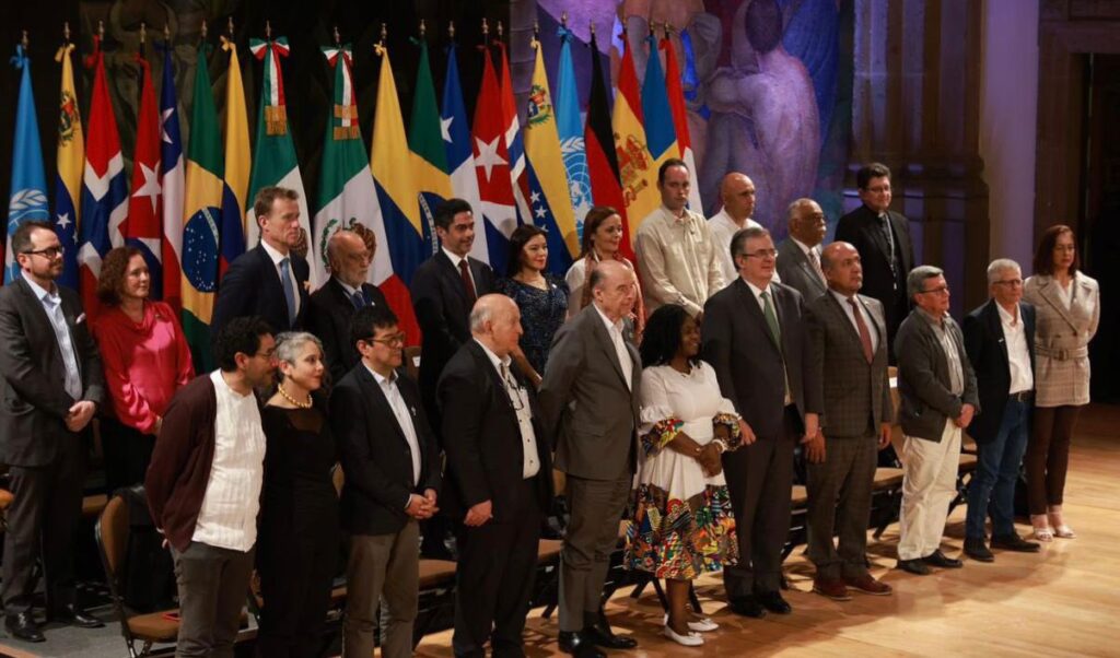 The Colombian government and the National Liberation Army (ELN) agreed on a ceasefire agreement on the 10th. Photo: ⓒTwitter/@IvanCepedaCast.