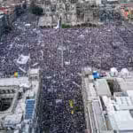 The Plaza de la Constitución, the main square in Mexico City, packed with AMLO supporters, March 18, 2023. Photo: Plumas Atómicas.