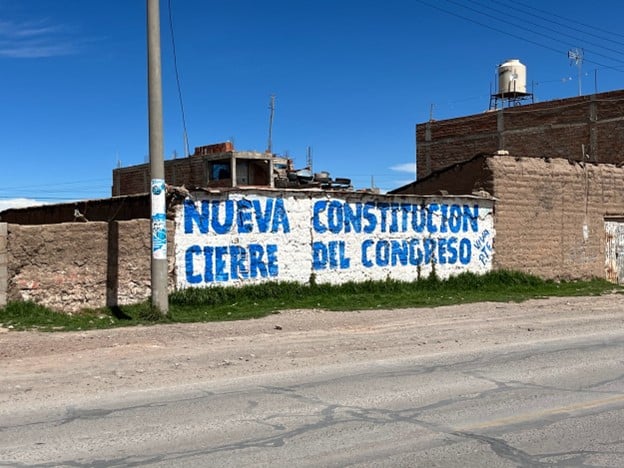 "New Constitution, Close Congress" Juliaca, Puno, Peru. Photo: Clau O'Brien Moscoso.
