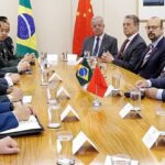 Meeting between China’s military delegation and Brazilian delegation. Photo: Palacio do Planalto/CC by 2.0.