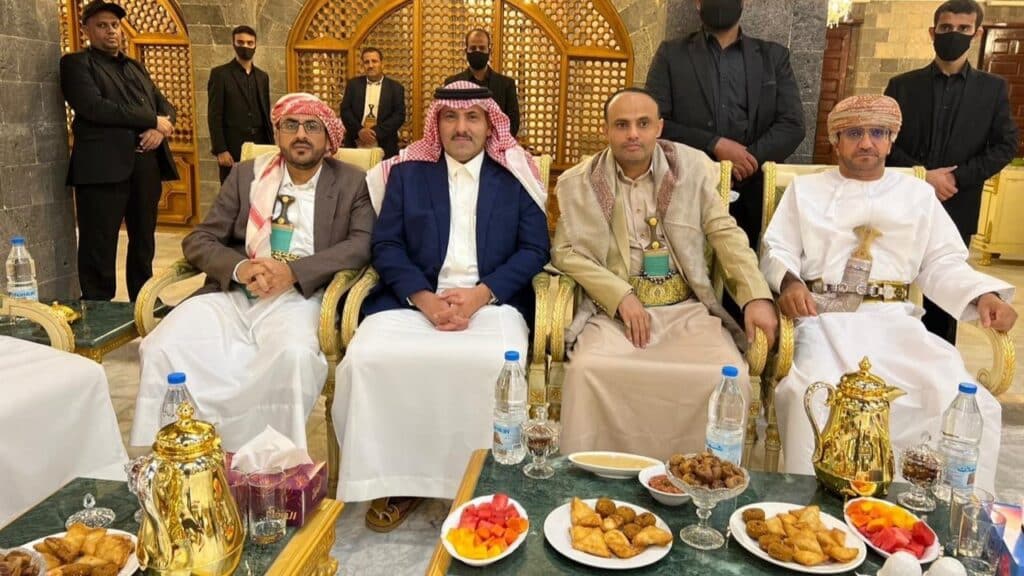 Delegations from Saudi Arabia and Oman arrive in Yemen’s capital Sana’a on April 8, 2023 to hold talks with officials from the Ansarullah resistance movement. Photo: Via Twitter.
