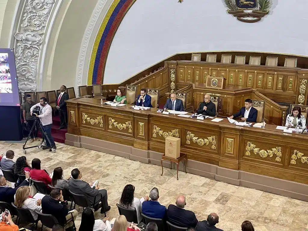 Venezuela's National Assembly floor during a session advancing the discussion of the Organic Law on Asset Forfeiture on Monday, April 17, 2023. Photo: RedRadioVE.