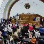 Venezuelan parliament voting for the approval of the Organic Law of Asset Forfeiture in its final discussion, this Thursday, April 27, 2023. Photo: Twitter/@IgnacioBuznegoE.