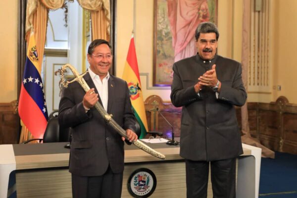 Venezuelan President Nicolás Maduro and Bolivian President Luis Arce meet in Caracas, Venezuela, April 20, 2023. Photo: Presidential Press.