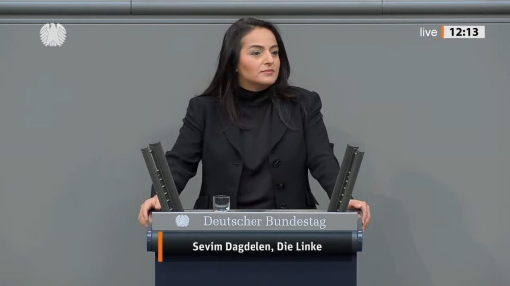German Left Party MP Sevim Dağdelen calls for US soldiers and nuclear weapons to leave, in the Bundestag on March 31, 2023. Photo: File photo.