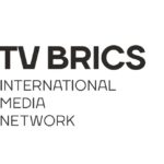 Logos of TV BRICS (left) and Telesur (right). Photo composition: Orinoco Tribune.