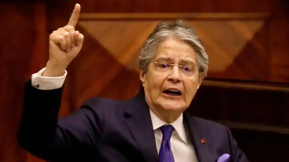 Ecuadorean President Guillermo Lasso testifies at the National Assembly, as part of the impeachment process against him for alleged corruption, in Quito, Ecuador, May 16, 2023. Photo: Karen Toro/Reuters.