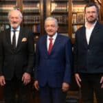 Mexican President AMLO hosted Julian Assange’s father and brother, John and Gabriel Shipton on April 20, 2023. Photo: Twitter/@lopezobrador_.