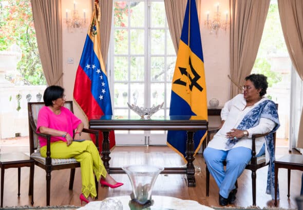 Venezuelan Vice President Delcy Rodríguez and Barbadian Prime Minister Mia Motley in a meeting in Barbados, May 26, 2023. Photo: Twitter/@CancilleriaVE.