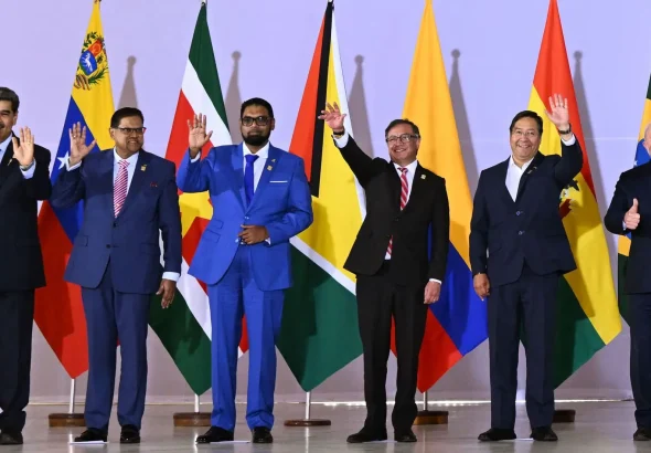 Featured image: From left to right president Nicolás Maduro (Venezuela), Chan Santokhi (Surinam), Irfaan Ali (Guyana), Gustavo Petro (Colombia), Luis Arce (Bolivia), and Luiz Inácio Lula da Silva (Brazil) at the Summit of Presidents in Brazil, on May 30, 2023. Photo: Evaristo Sa/AFP.