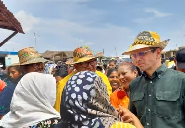 Justice First (PJ) opposition pre-candidate Henrique Capriles during a campaign rally in La Guajira, Zulia state, last April 17, 2023. Photo: Radio Fe y Alegria/File photo.