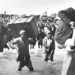 Palestine refugees initially displaced to Beach Camp in Gaza board boats to Lebanon or Egypt during the first Arab-Israeli war, 1949. Photo: UN Archives/Hrant Nakashian.