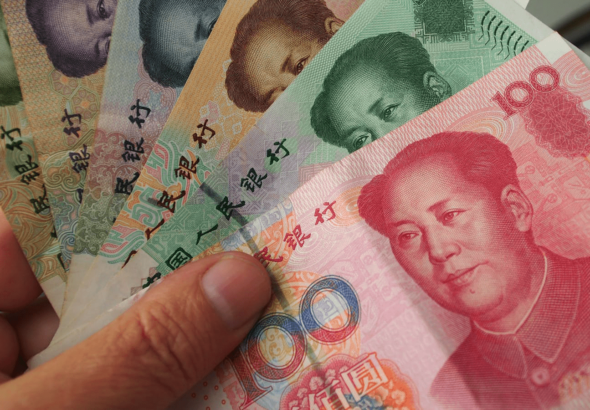 The Chinese Yuan, one of the primary currencies in de-dollarization. Photo: Fotoholica Press/ Lightrocket/ Getty Images.