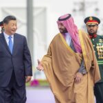 Chinese President Xi Jinping (left) is welcomed by Saudi Arabian Crown Prince Mohammed bin Salman (right) at Al Yamamah Palace in Riyadh, Saudi Arabia on December 8, 2022. Photo: Anadolu Agency/Getty Images/File photo.