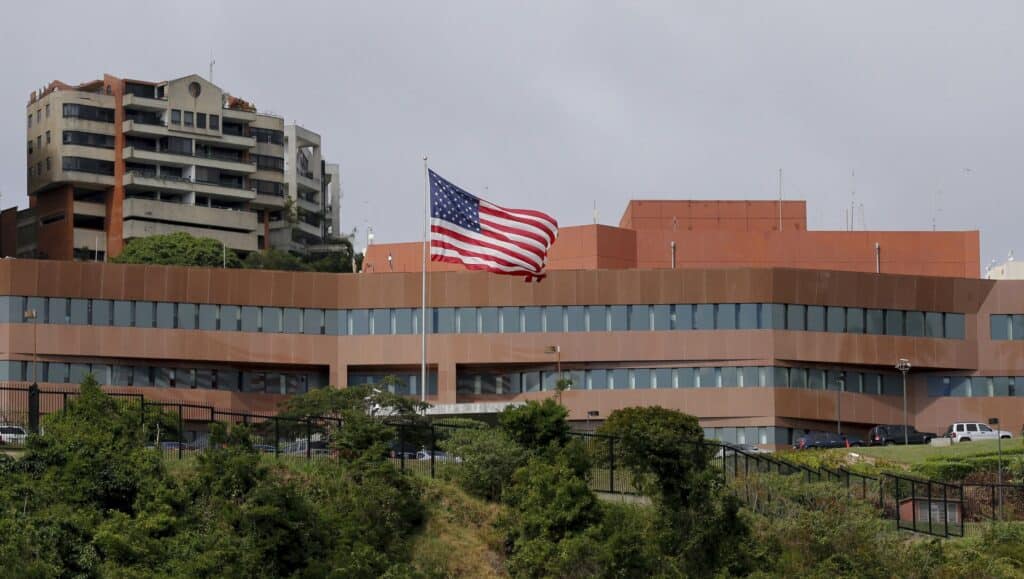 A US flag flying outside the US Embassy in Caracas, Venezuela, in January 2019, weeks before the breaking of diplomatic relations between the countries after the launched the failed US "regime change" operation to oust President Nicolás Maduro. Photo: Fernando Llano/AP/File photo.