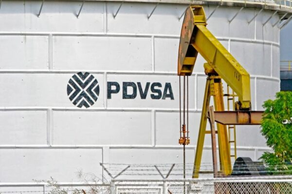 PDVSA oil tanker in front of an oil extraction pump in Cabimas, Venezuela, July 7, 2007. Photo: Shutterstock/File photo.