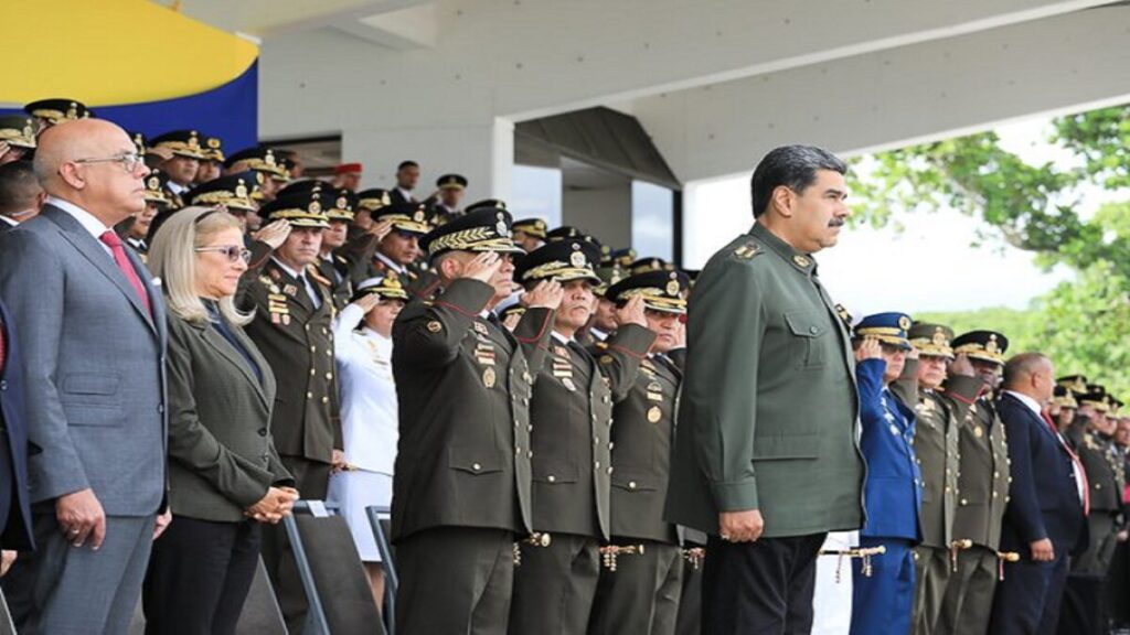 President Nicolás Maduro at the commemorative event for Bolivarian Army Day and the 202nd anniversary of the Battle of Carabobo, standing in front of representatives of the Bolivarian National Armed Forces. Photo: Twitter/@NicolasMaduro.