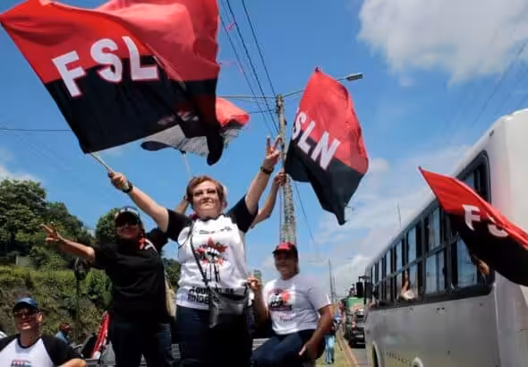 Demonstrators show support for the FSLN, the organization which ended the violent US-backed Somoza dictatorship. File photo.