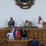 Venezuelan comuneros chanting and celebrating the approval of the Communal Councils Law Reform passed on Thursday, June 22, 2023, by the National Assembly. Photo: Twitter/@Asamblea_Ven.
