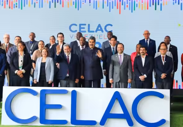 Group photo for the CELAC Summit of Ministers of Science, Technology and Innovation, opened by Venezuelan President Nicolás Maduro in Caracas, Venezuela, on Monday, June 26, 2023. Photo: Twitter/@NicolasMaduro.