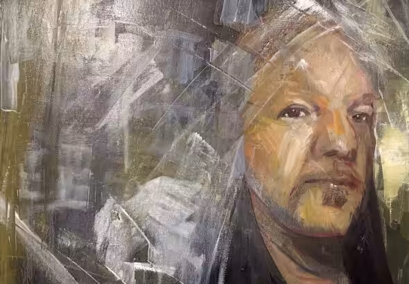 Julian Assange painted on a canvas. Photo: caitlinjohnstone.com/File Photo.