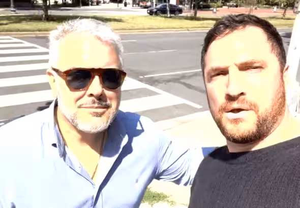 Screenshot of Dan Cohen's video with far-right Colombian former president, Iván Duque. Photo: Twitter/@DanCohen3000.