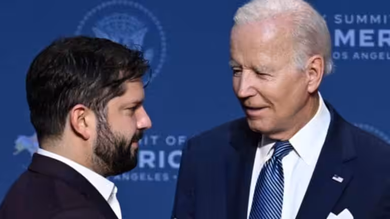 Gabriel Boric with Joe Biden. Photo: Archive.