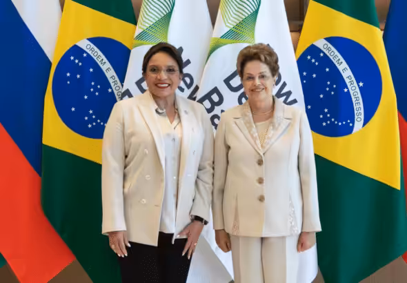 Xiomara Castro, President of Honduras, met with Dilma Rouseff, New Development Bank (NBD) of the BRICS. Photo: Presidency of Honduras.