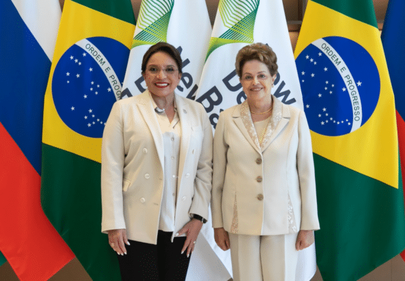 Xiomara Castro, President of Honduras, met with Dilma Rouseff, New Development Bank (NBD) of the BRICS. Photo: Presidency of Honduras.