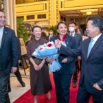 Honduran President Xiomara Castro being greeted by the authorities of the Communist Party of China in Shanghai, June 9, 2023. Photo: Twitter/@gobprensaHN.