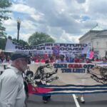 Cuba solidarity activists host a demonstration outside the White House demanding Biden to end the blockade against Cuba. Photo: Prensa Latina.