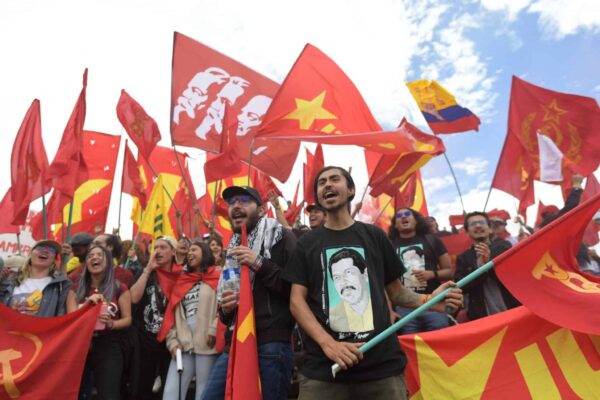 Colombian citizens mobilizing in defense of President Gustavo Petro's administration. Photo: The Real News Network.