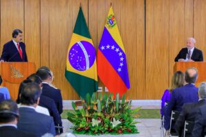 Presidents of Venezuela, Nicolás Maduro (left) and Brazil, Luiz Inácio Lula da Silva (right), speaking at a press conference. Photo: Cord Magazine.