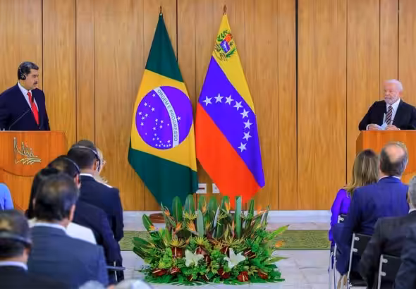 Presidents of Venezuela, Nicolás Maduro (left) and Brazil, Luiz Inácio Lula da Silva (right), speaking at a press conference. Photo: Cord Magazine.
