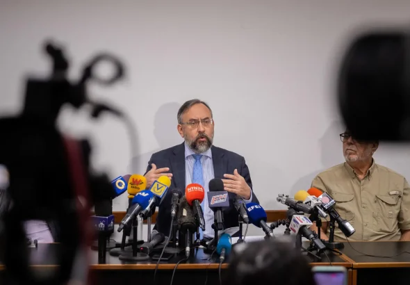 National Primary Commission President Jose Maria Casal speaking to the press. Photo: Rayner Peña R./EFE/file photo.