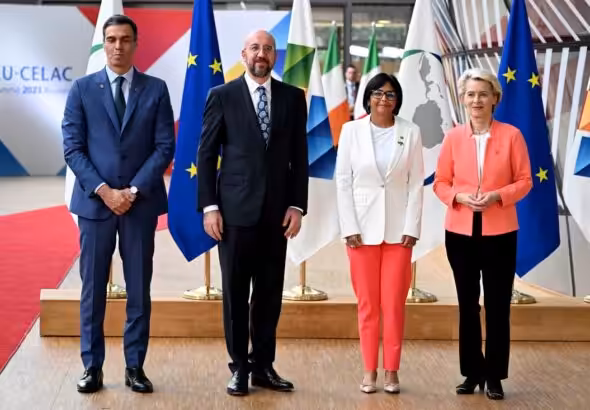 From left to right: Pedro Sánchez (Spain), Charles Michel (European Council), Delcy Rodríguez (Venezuela), and Ursula von der Leyen (European Union). Photo: Emmanuel Dunand/AFP.