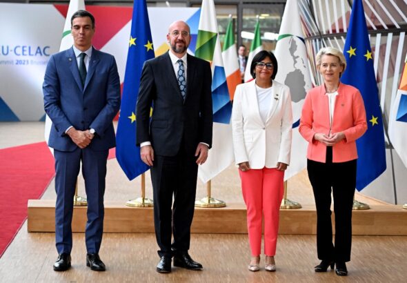 From left to right: Pedro Sánchez (Spain), Charles Michel (European Council), Delcy Rodríguez (Venezuela), and Ursula von der Leyen (European Union). Photo: Emmanuel Dunand/AFP.