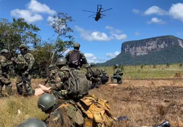Venezuelan FANB soldiers, deployed in the south of the country to combat illegal mining practices. Photo: Twitter/@Redi-andes/File photo.