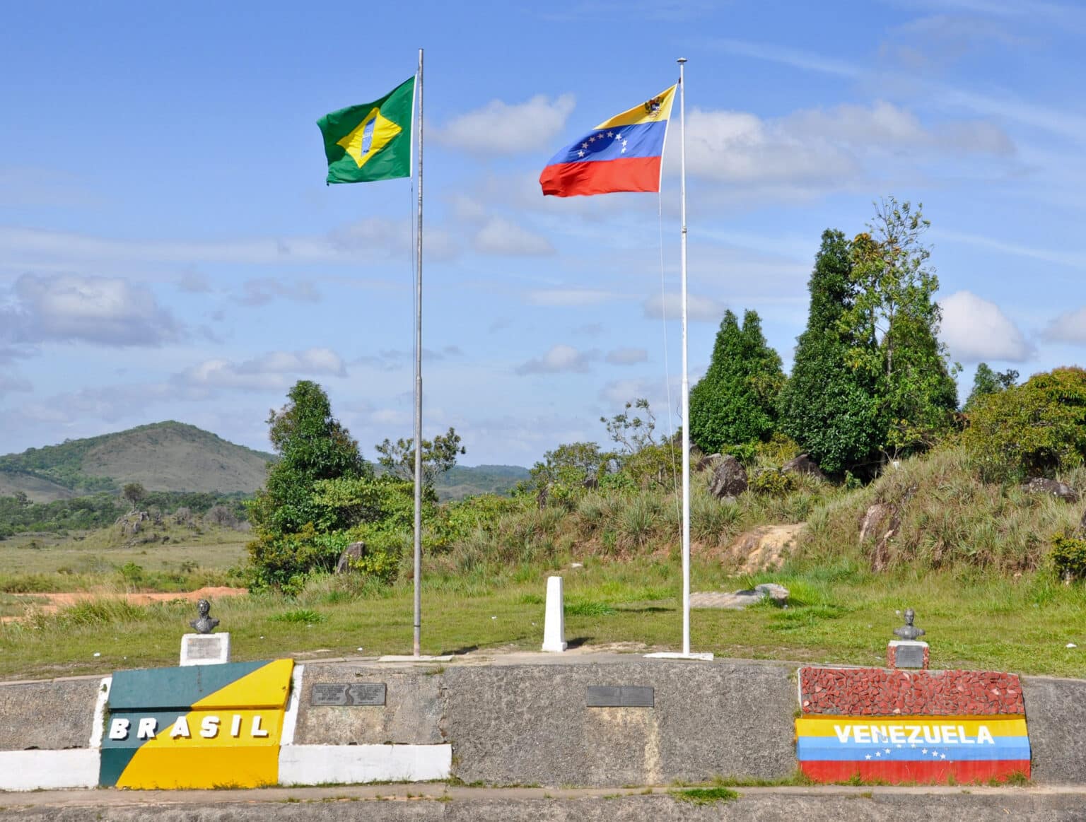 The VB8 monument marking the boundary line between Venezuela and Brazil. Photo: Últimas Noticias.