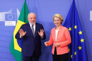 President Luiz Inacio Lula da Silva (left) and head of the European Commission Ursula von der Leyen in Brussels (right) in Brussels on 17 Jul 2023. Photo: Simon Wohlfahrt/Bloomberg.