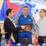 Featured image: (From left to right) A Vietnamese translator; head of Mass Mobilization Commission of the Communist Party of Vietnam, Nguyen Lam; El Panal 2021 Commune Spokesperson Robert Longa; and Venezuelan Minister for Communes Jorge Arreaza. Photo: Ministry for Communes.