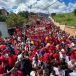 Chavista supporters rally in the Venezuelan city of Guatire in Miranda state. Photo: Twitter/@HectoRodriguez.
