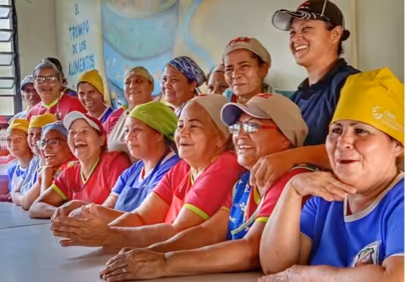 Plan Pueblo a Pueblo food distribution activity at Mateo Liscano School, Quibor, Venezuela. Photo by Gerardo Rojas.