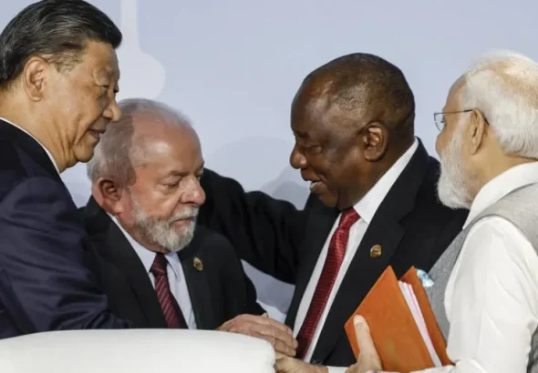 ( L to R) Chinese President Xi Jinping, Brazil President Luiz Inacio Lula da Silva, South African President Cyril Ramaphosa, Indian Prime Minister Narendra Modi at BRICS Summit, Johannesburg, Aug 23, 2023. Photo: Marco Longari/AFP.