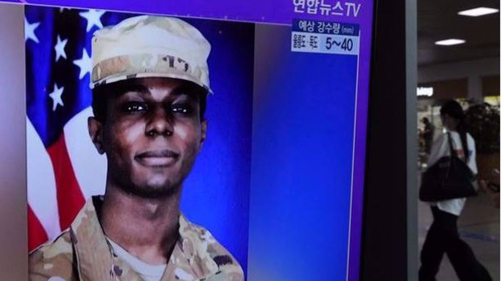 A TV screen shows a file picture of US soldier Travis King during a news program at the Seoul Railway Station in Seoul, South Korea, Monday, July 24, 2023. Photo: AP.