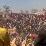 This image from a video shows the collapse of a gold mine in the Maradi region's village of Dan Issa, Niger. Near the border with Nigeria, Sunday, Nov 7, 2021. Photo: AP.
