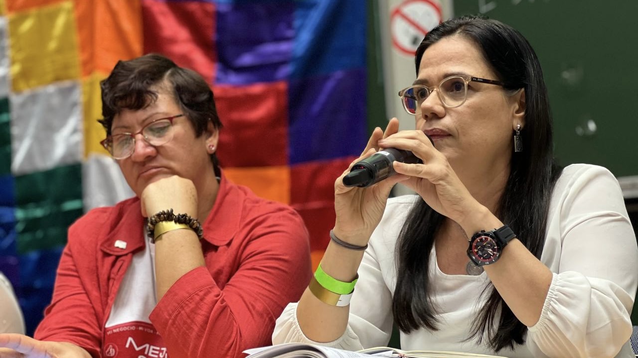 Blanca Eekhout, member of Venezuela's National Assembly, speaks at an event. Photo: Grecia Colmenares.