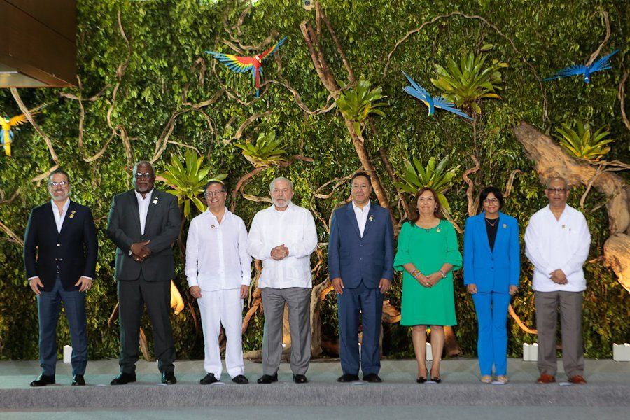 Family photo with the various presidents and top officials participating in the Fourth Amazon Summit 2023 in Belém, Brazil. Photo: Últimas Noticias.