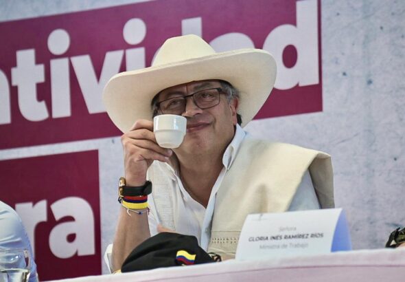 Colombian President Gustavo Petro drinking coffee during during a meeting with coffee growers in Pitalito, Huila department, on Wednesday, August 16, 2023. Photo: X/@infopresidencia.